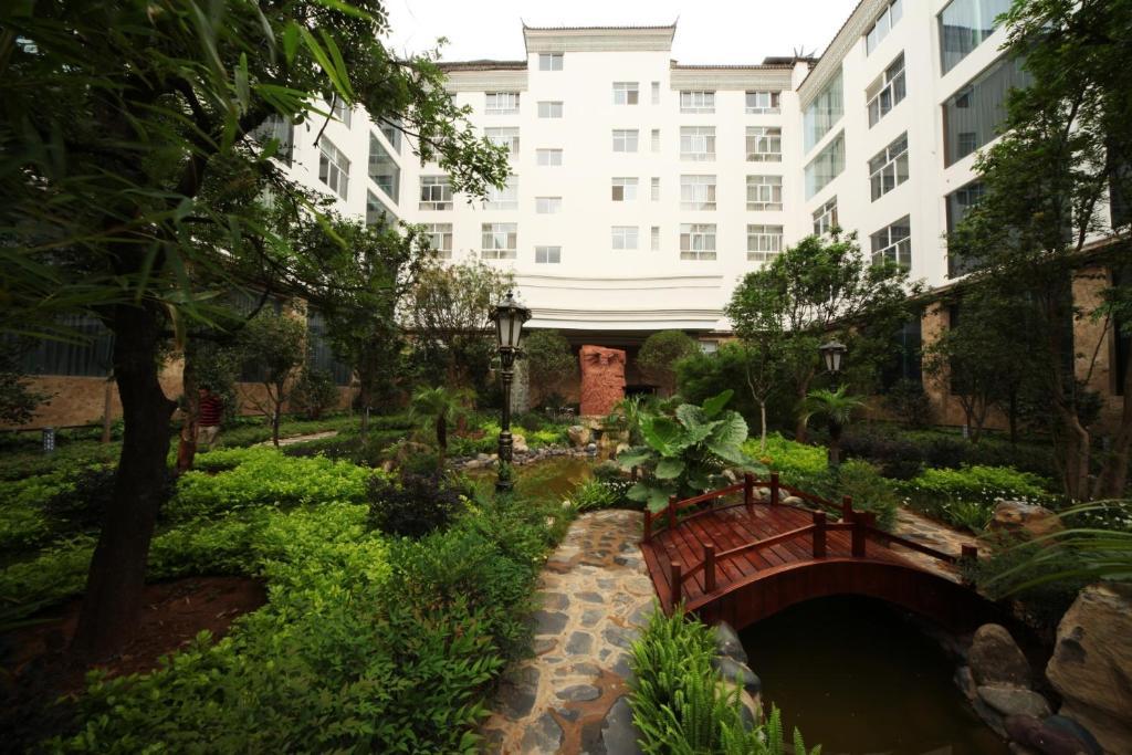 Xiongzhao Grand Hotel Weishan Dali (Yunnan) Exterior foto